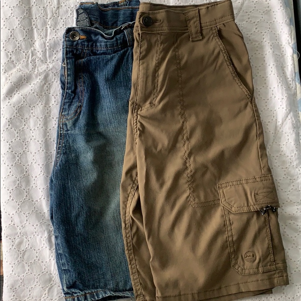 Boys size 14 shorts, 2 pair